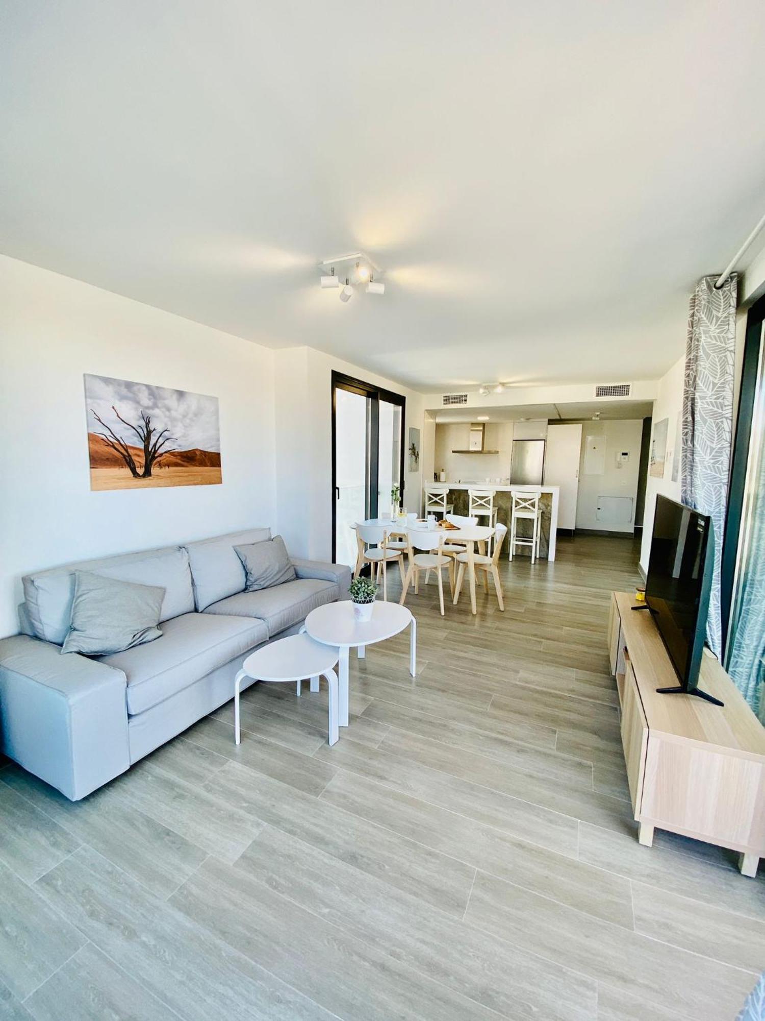 Royal Palm 22 Luxurious 3 Bedroom Penthouse Nerja