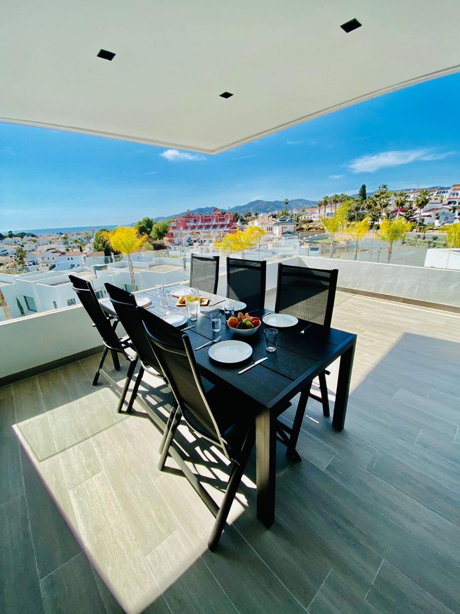 Royal Palm 22 Luxurious 3 Bedroom Penthouse Nerja
